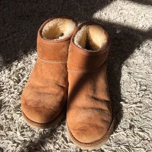Ugg mini classic chestnut size 8